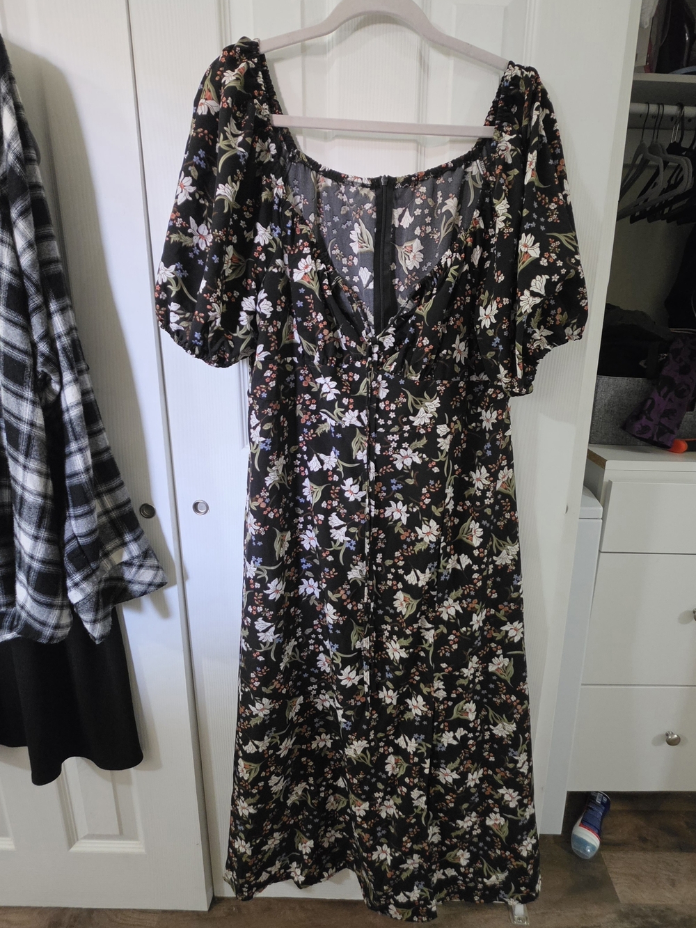 3x Floral Puff-Sleeve Midi Dress - Black Floral
